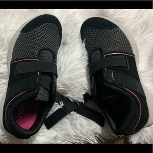 VIONIC Ema black Sneaker